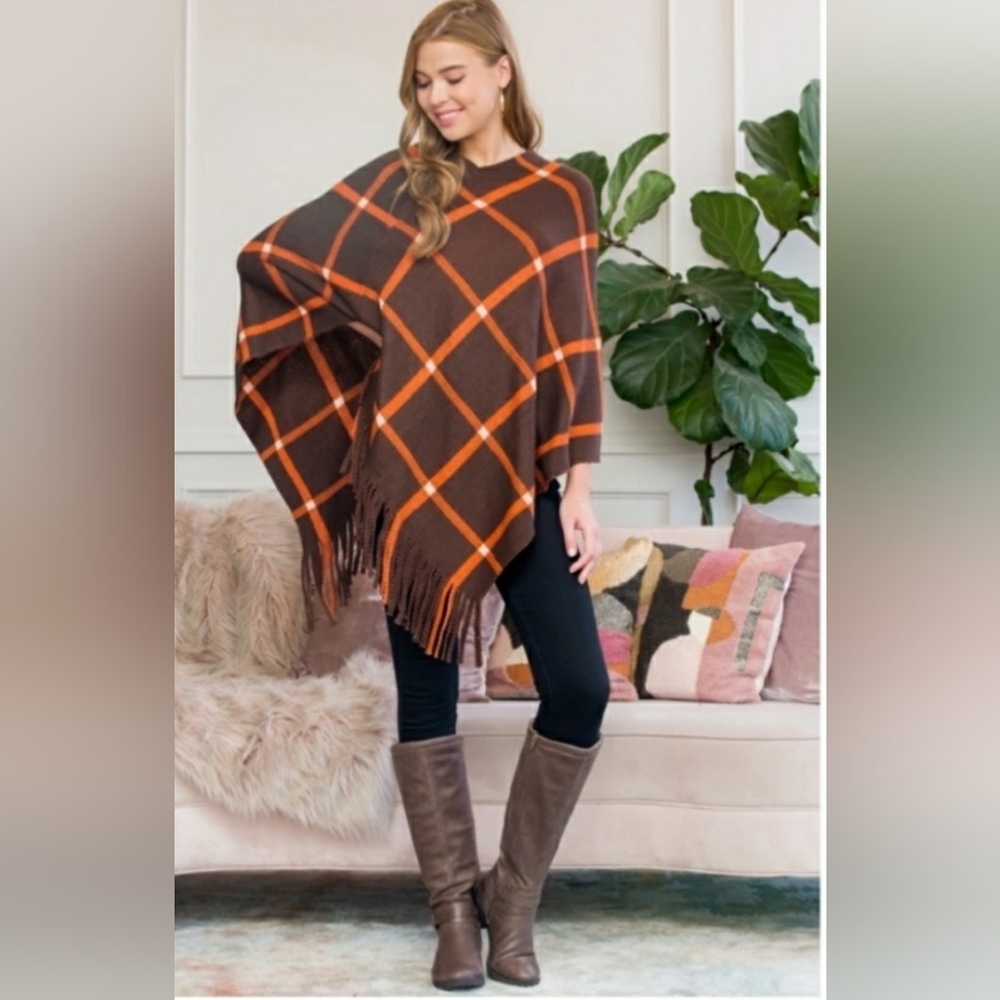 NEW! Soft fringed Poncho